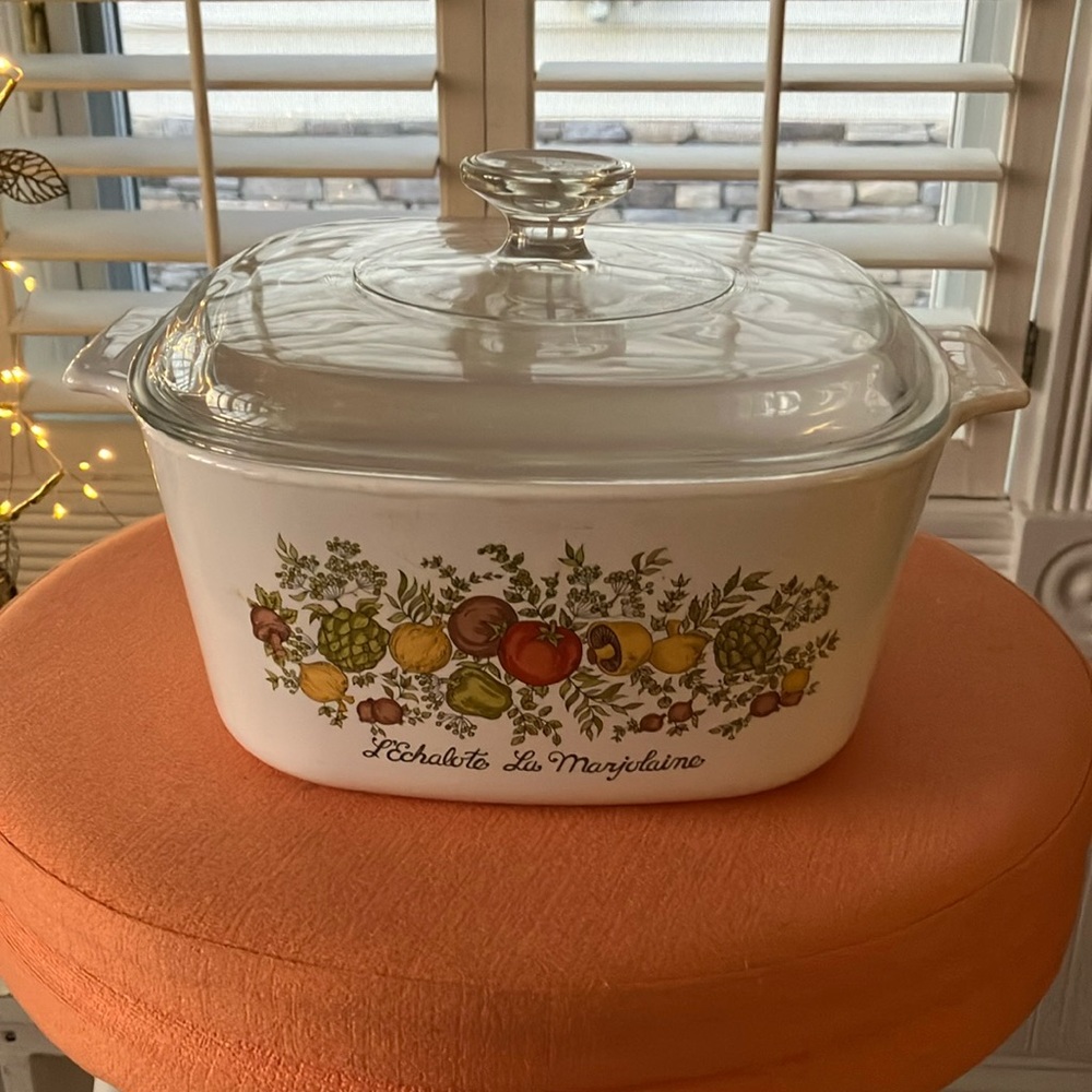 Corning Ware 3 Quart Casserole & Lid. Spice of Life “L’Echslote La Marjolaine”